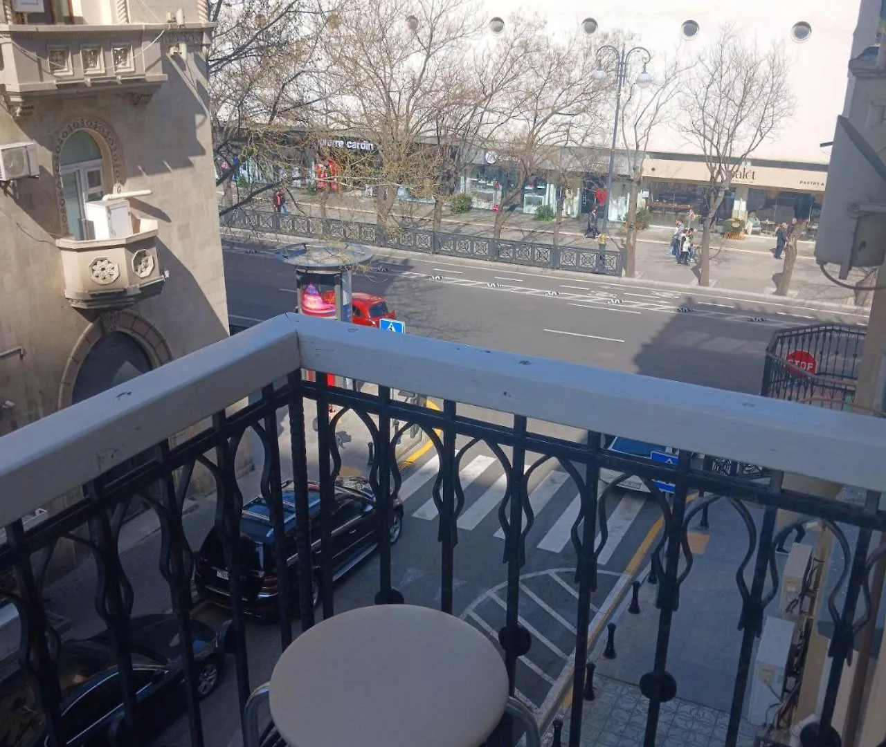Gates Of Baku Apartment