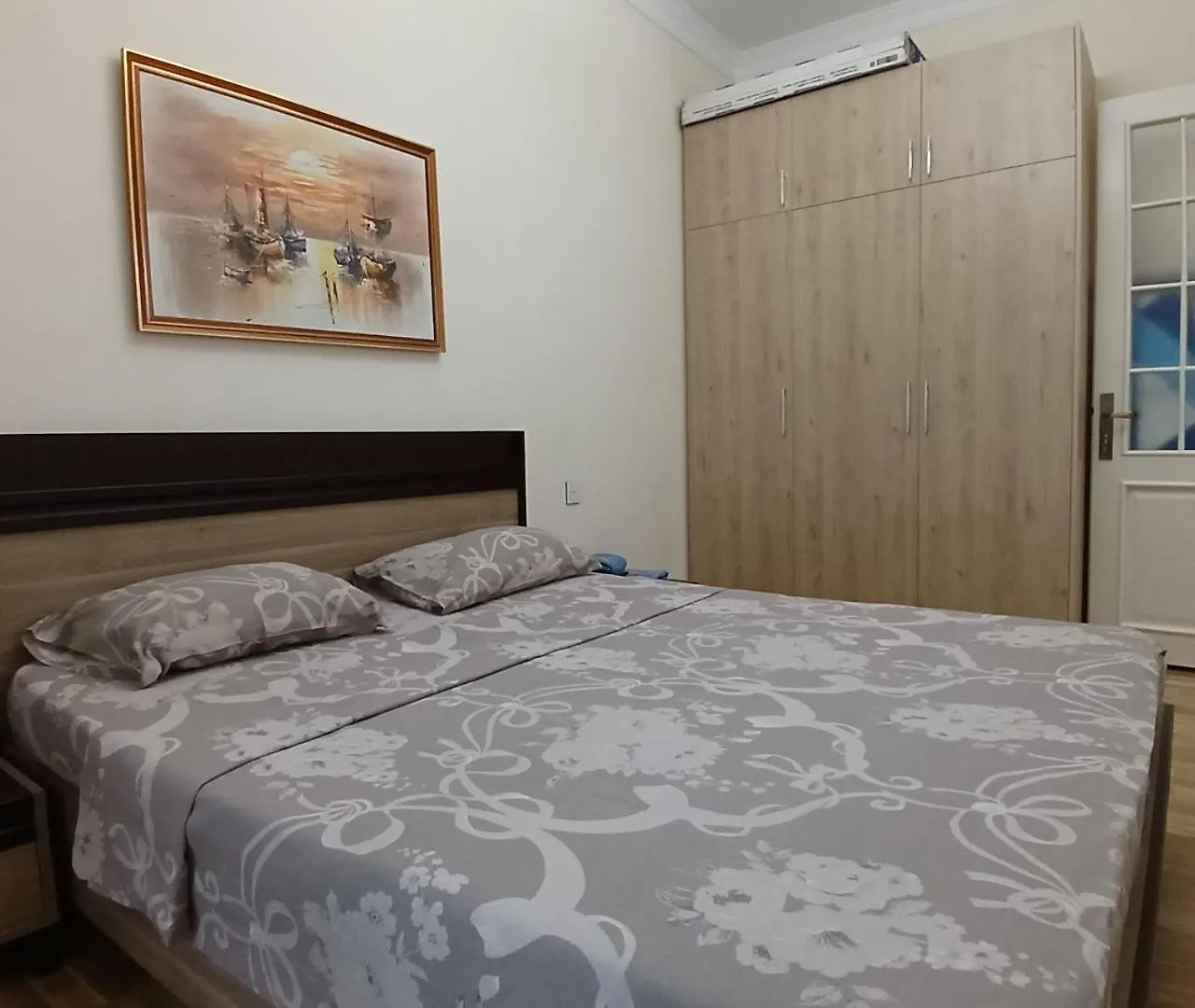 Gates Of Baku Apartment