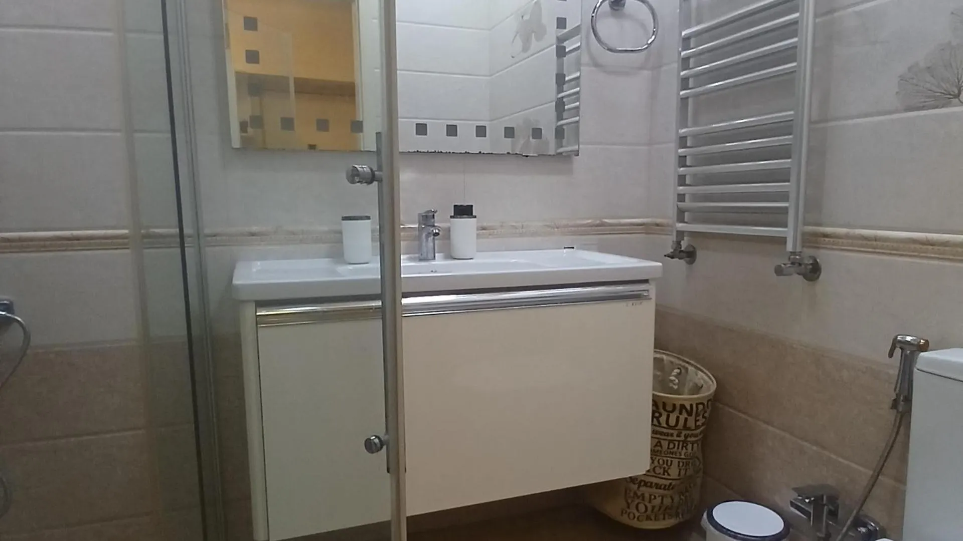 Gates Of Baku Apartment